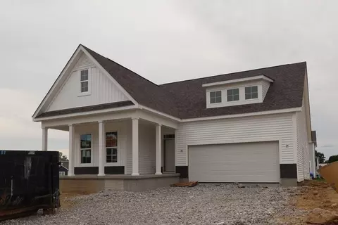 412 Fannin Dr, Pataskala, OH 43062