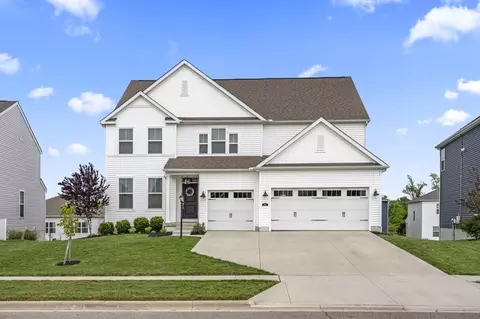 288 Mahogany Ln, Commercial Point, OH 43116