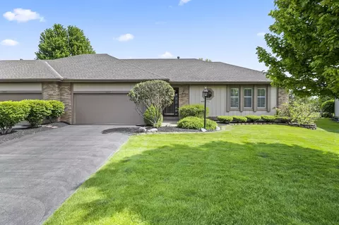 10217 Braemar Dr, Powell, OH 43065