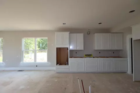 Living - 545 Fadley Loop E, Delaware, OH 43015 photo 1 of 2