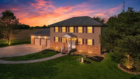 7977 Harlem Rd, Westerville, OH 43081