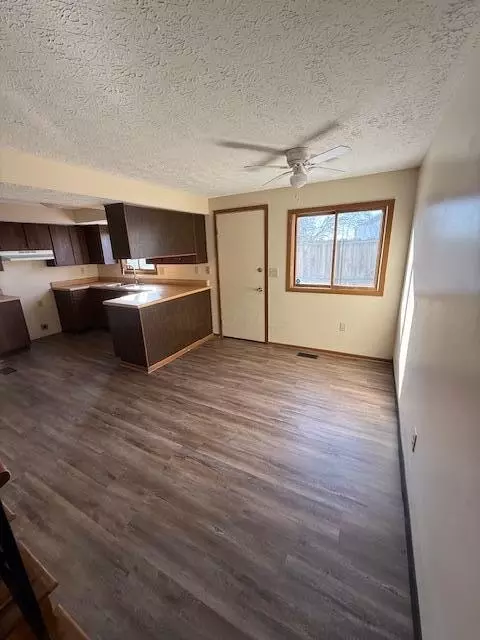 3479-3481 Westpoint Dr, Columbus, OH 43232