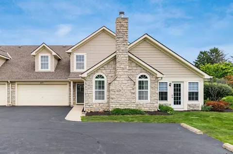 6211 Hampton Green Pl #2B, Dublin, OH 43016