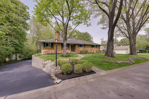 1091 Morning St, Worthington, OH 43085