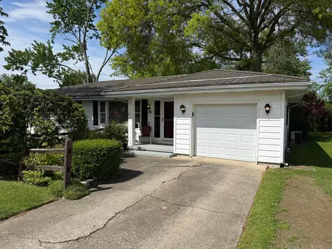 701 Oak Dr, Washington Court House, OH 43160