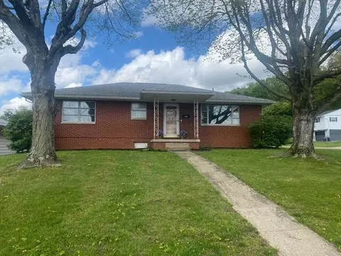 1802 Marrose Dr, Lancaster, OH 43130