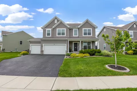 440 Oakland Hills Loop, Commercial Point, OH 43116