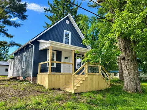 22 E Main St, Sparta, OH 43350