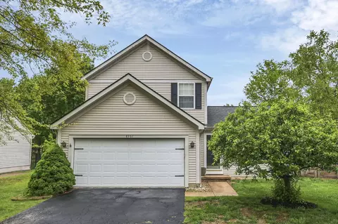 8967 Holquest Dr, Lewis Center, OH 43035