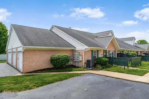 976 Kingsbury Ct, Newark, OH 43055