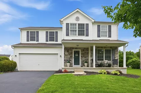 321 Amber Light Cir, Delaware, OH 43015