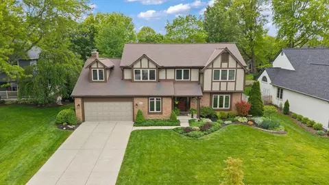 1067 Weatherwood Ct, Westerville, OH 43082