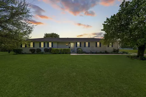 339 Thames Ct, London, OH 43140