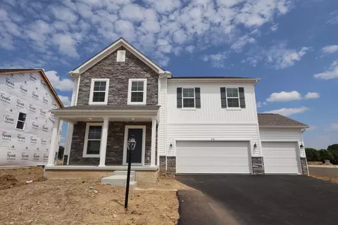 270 Warbler Cir, Galena, OH 43021