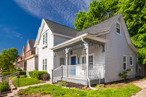 1041 Oregon Ave, Columbus, OH 43201