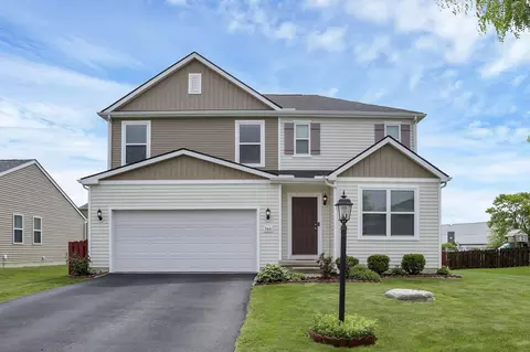 346 Glen Crossing Dr, Etna, OH 43062
