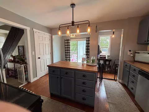 Kitchen - 125 Belleaire Ave, Springfield, OH 45503 photo 2 of 3