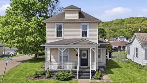 1096 Church St, Logan, OH 43138