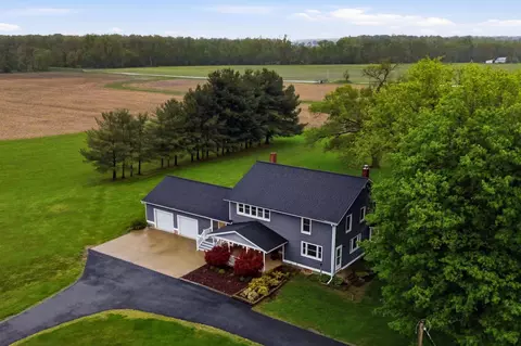 5134 Holmes Center Rd, Bucyrus, OH 44820