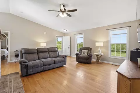 4487 Workman Rd, Mount Perry, OH 43760 photo 4