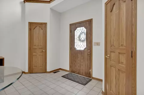 Entry Way - 7753 Brandonway Dr, Dublin, OH 43017 photo 1 of 3