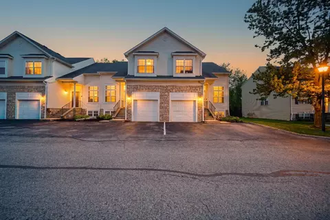 350 Preswicke Ml, Blacklick, OH 43004