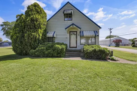 300 N Johns St, Amanda, OH 43102