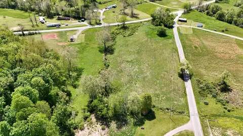 7457 Chase Rd, Albany, OH 45710