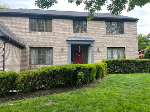 1165 Macgregor West Ave, Worthington, OH 43085