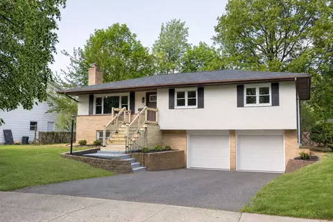 5566 Satinwood Dr, Columbus, OH 43229