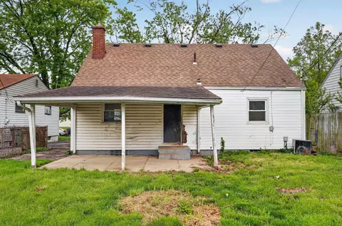 679 Savannah Dr, Columbus, OH 43228