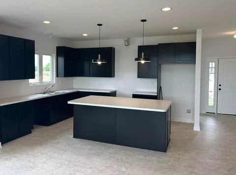 225 Painter St, Pickerington, OH 43147