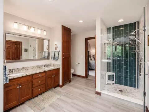 Bath - 8403 Beeswing Ct, Dublin, OH 43017 photo 2 of 6