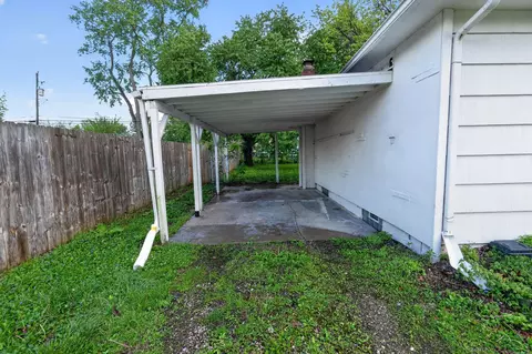 Exterior - 2083 Ormond Ave, Columbus, OH 43224 photo 6 of 9