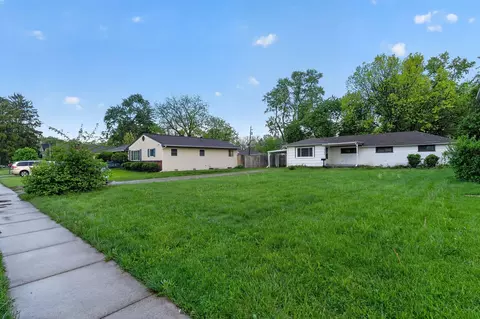 Exterior - 2083 Ormond Ave, Columbus, OH 43224 photo 7 of 9