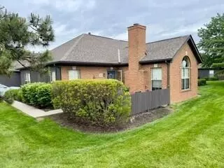2645 Trottersway Dr, Columbus, OH 43235