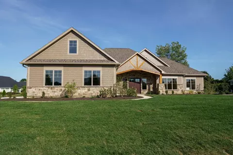 9882 Saddle Creek Trl, Centerville, OH 45458