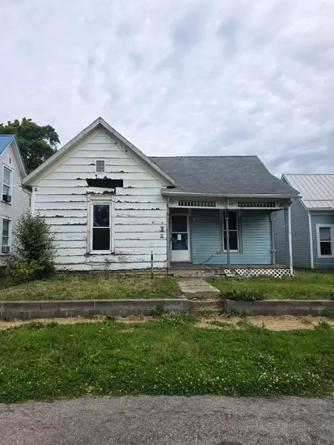 637 Pine St, Greenfield, OH 45123