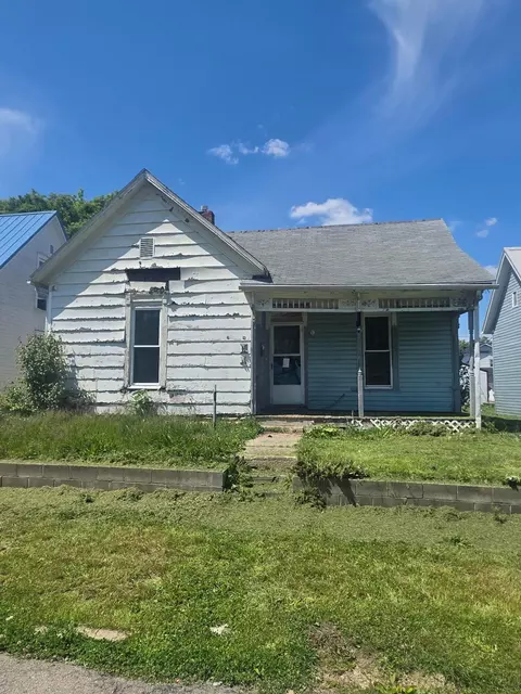 637 Pine St, Greenfield, OH 45123