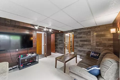 Living - 2516 Capaldi Dr, Marion, OH 43302 photo 1 of 1
