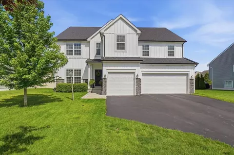 6412 Dickens Ln, Plain City, OH 43064
