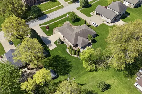 View/Area - 618 Linden Ln, Willard, OH 44890 photo 6 of 12