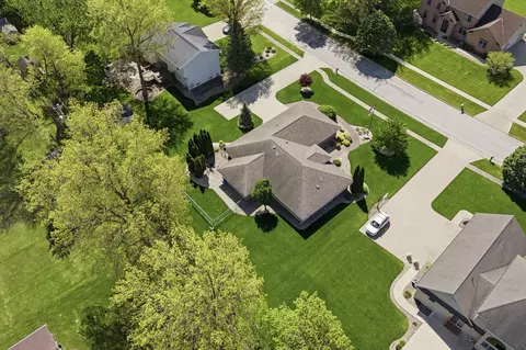 View/Area - 618 Linden Ln, Willard, OH 44890 photo 3 of 12