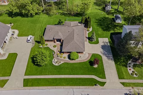View/Area - 618 Linden Ln, Willard, OH 44890 photo 2 of 12