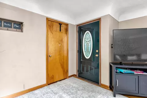 Entry Way - 492 Forest Lawn Blvd, Marion, OH 43302 photo 1 of 1