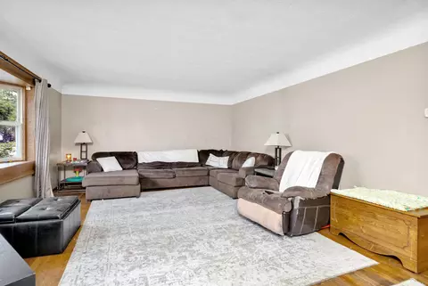 Living - 492 Forest Lawn Blvd, Marion, OH 43302 photo 1 of 3