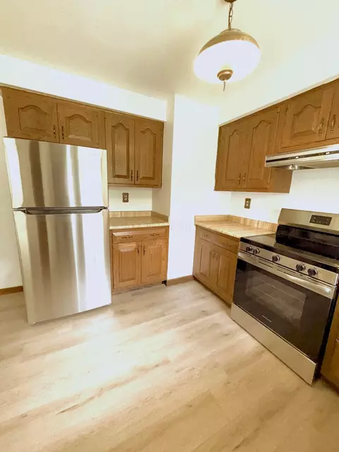 Kitchen - 2705 Ash Dr, Springfield, OH 45504 photo 6 of 6