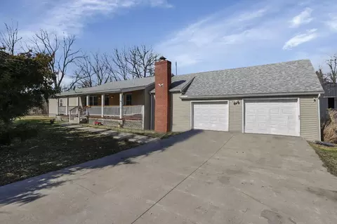 5060 Wheeling Rd NE, Lancaster, OH 43130