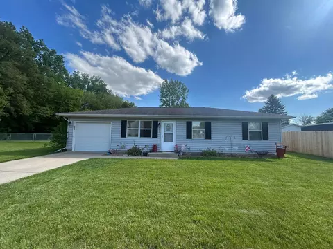 7995 Wescott Ave, Fairborn, OH 45324