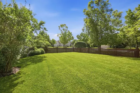 Exterior - 7408 Maynooth Dr, Dublin, OH 43017 photo 5 of 5